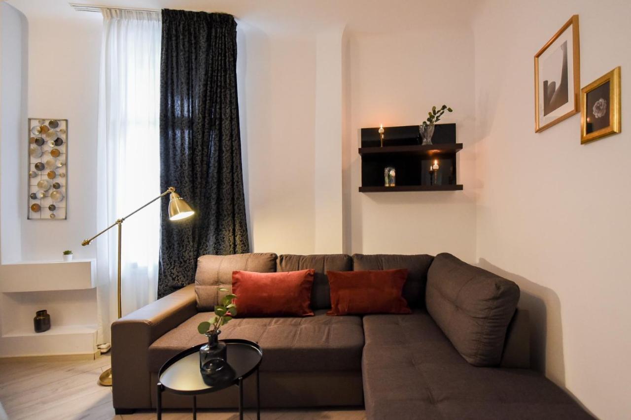 Appartement Amazing Location & Elegant Apt - Old Town à Bucarest Extérieur photo